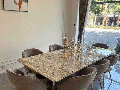 Bàn ăn mặt đá cao cấp nhập khẩu 0