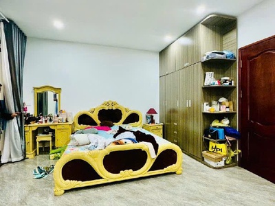 Bán nhà đống đa 42m hào nam, lô góc, ngõ thông kinh doanh. 2