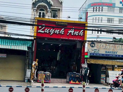 Bán nhà mặt tiền bùi văn hoà , đối diện công viên tam hiệp, biên hòa , 1 trệt 3 lầu 1 tầng hầm , 4 0