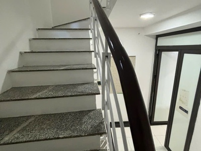 Bán nhà phố Hồ Tùng Mậu gần Đại học Thương Mại 36m2 5 tầng nhỉnh 7 tỷ 4