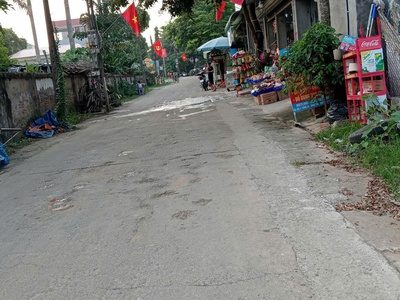 Đất chính chủ - đường thông rộng tại tt hành chính đông yên, quốc oai 1