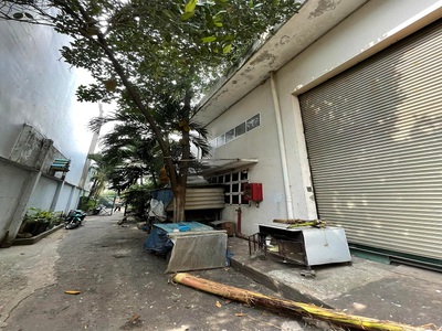 Bán nhà mặt tiền kd ngay sát  hương lộ 2, bình trị đông, bình tân, 1886m2, 3 tầng. 1