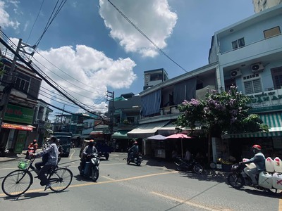 Bán nhà mặt tiền trần kế xương - phan đăng lưu, dt: 8x26m, cấp 4, 1 đời chủ, 36.5 tỷ. 0