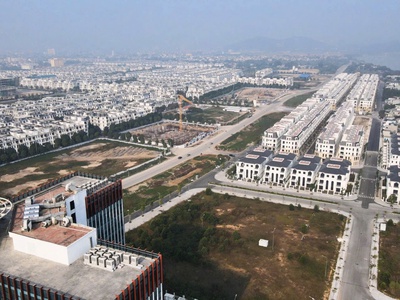 SIỂU HÓT - Bán nhà phố 5 tầng ngay trung tâm hành chính thành phố 3