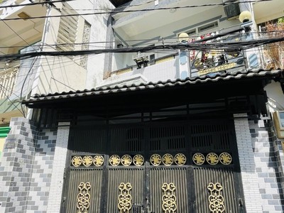 Bán nhà  Quận 11  - Cư xá Bình Thới   Lạc Long Quân Phường 1  NHÀ HẺM XE TẢI THÔNG KINH DOANH 1