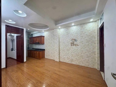 Bán căn hộ CCMN ngõ  73 Hoàng Ngân quận Thanh Xuân 40m giá 1.35 tỷ, ô tô qua nhà 0