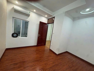 Bán căn hộ CCMN ngõ  73 Hoàng Ngân quận Thanh Xuân 40m giá 1.35 tỷ, ô tô qua nhà 3