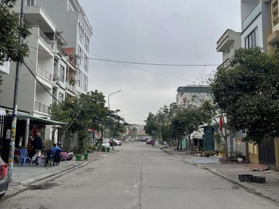 Bán Đất Khu Đấu Nối Vựng Đâng qua Cao Xanh,DT:67.5m2,MT:4.5m.H:TB 2