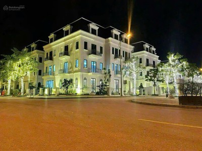 Biệt thự xây sẵn, pháp lý rõ ràng, sổ đỏ lâu dài Vị trí vàng trên trục Lê Quang Đạo kéo dài 0