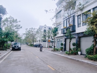 Cần bán nhà lk 6 tầng  50m2, dân xây đẹp - phân lô vỉa hè   4 ô tô tránh-trung tâm hà đông giá 15.9 0