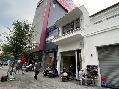 Bán Nhà Mặt Tiền Đường Lê Lợi Quận 1.DT:4,5x23m.Giá 120 tỷ 2