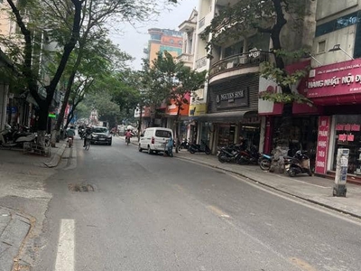 Bán nhà mặt phố đội cấn 47m2 x 2 tầng, mặt phố ở sướng kinh doanh đỉnh cao, nhà cũ chủ nhà xác định 1