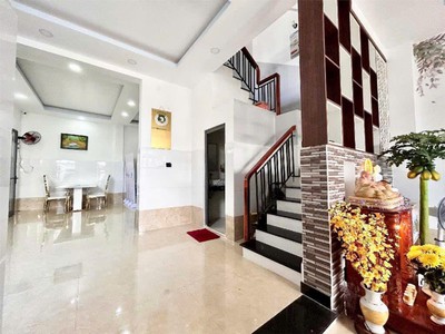 Nhà góc 2 mặt tiền đào sư tích, 4 tầng, 6x13.5m, giá 6.55 tỷ 0