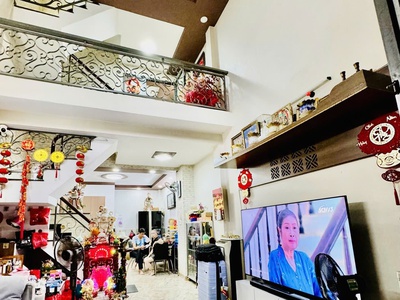 Bán nhà hxh âu dương lân 42m2 5 tầng phường 3 quận 8 chỉ nhỉnh 6 tỷ 1