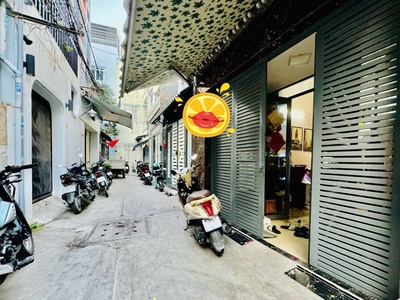 Bán nhà hxh âu dương lân 42m2 5 tầng phường 3 quận 8 chỉ nhỉnh 6 tỷ 4