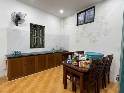 Nhà nguyên căn giá rẻ- chính chủ cho thuê nhà nguyên căn 3 tầng 1 tum tại hai hà trưng , hà nội 4