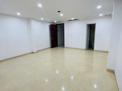 Cho thuê nhà ngõ 88 Trung Kính, Cầu Giấy. Dt 85m x 7 tầng có Thang Máy 1
