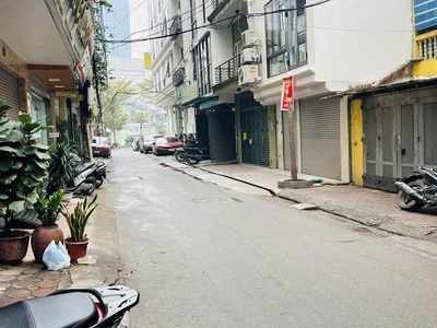Cho thuê nhà ngõ 88 Trung Kính, Cầu Giấy. Dt 85m x 7 tầng có Thang Máy 3