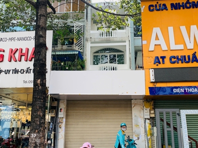 Cho thuê nhà 357 Tô Hiến Thành, Phườn 15, Quận 10. Trệt, 2 lầu, 5 PN, 3WC, DT4x20 chỉ 45tr 0