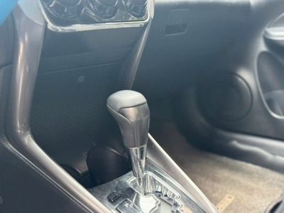 Bán xe Toyota Vios E CVT 2024, số tự động, màu trắng. 9