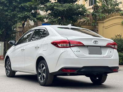 Bán xe Toyota Vios E CVT 2024, số tự động, màu trắng. 4