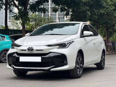 Bán xe Toyota Vios E CVT 2024, số tự động, màu trắng. 5