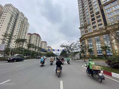 Nhà mặt phố tại võ chí công, phường xuân la, tây hồ, hà nội với diện tích 1100m , 2 tầng, mặt tiền 0