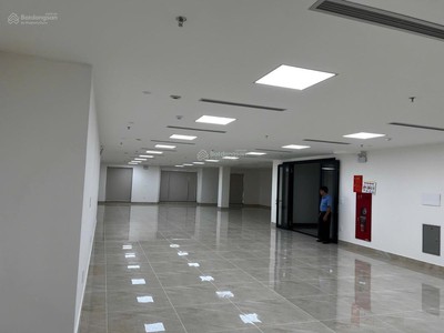 Nhà mặt phố tại võ chí công, phường xuân la, tây hồ, hà nội với diện tích 1100m , 2 tầng, mặt tiền 1