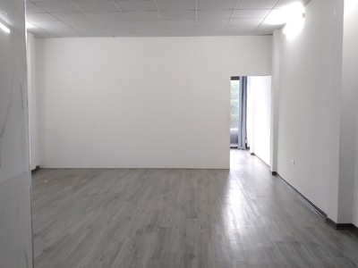 Cc cho thuê mặt bằng làm vp mặt phố vũ tông phan - tx, dt 103m2, mt 6m, giá 19.5 tr, tt linh hoạt 1