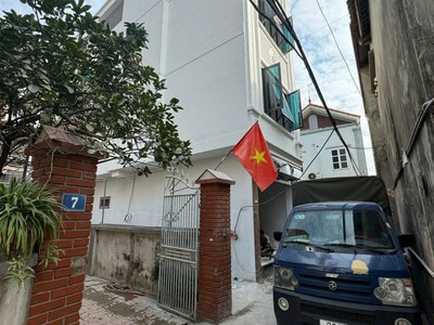 Hàng hiếm diện tích rộng 37m, giá hợp lí - 4 tầng - 4pn - căn góc- đường ô tô - giá 5.3x tỷ 1