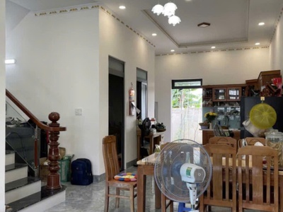 Bán nhà 1 trệt 1 lầu đẹp như tranh vẽ,y chang đà lạt giữa lòng tp.dĩ an 3