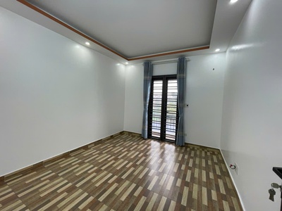 Bán nhà riêng 45mx 4 tầng Phương Lưu Vạn Mỹ. Giá rẻ 0