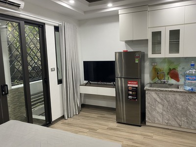 Cho thuê Căn Chung cư mini tại ngõ 193 Trích Sài, Bưởi, Tây Hồ. Ngõ rộng sát mặt hồ. Chỉ 6tr 2