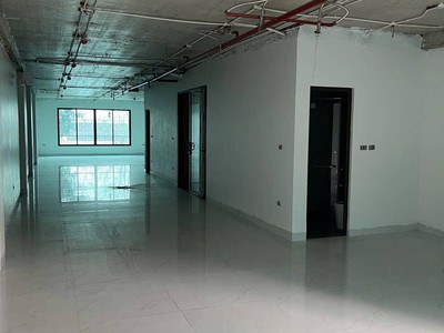 Cho thuê nhà mặt tiền Lạc Long Quân, Tây Hồ 150m x 7T có HẦM, THANG MÁY giá 200tr 1
