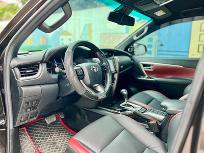 Bán xe Toyota Fortuner Legender 2023 2.8L 4x4 AT màu nâu. 10