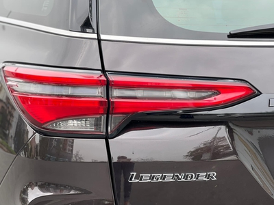 Bán xe Toyota Fortuner Legender 2023 2.8L 4x4 AT màu nâu. 6