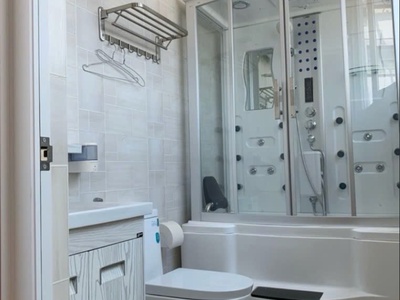Bán tòa CHDV cao cấp mặt phố Trúc Bạch   Ba Đình   VIEW HỒ,   9 TẦNG   DT 120TR/tháng 5