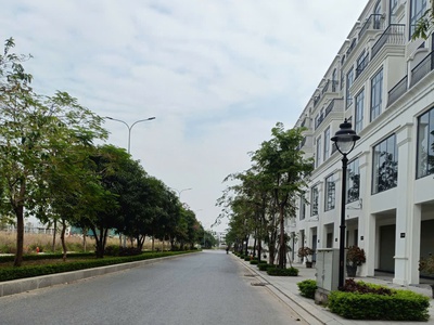 Đất hinode- lai xá 88m2 - mt7.5m, vỉa hè kd, 2 ô tô tránh, giá 12.2 tỷ 0