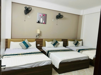 Bán khách sạn mặt đường Hồ Xuân Hương gần quảng trường biển Sầm Sơn 0