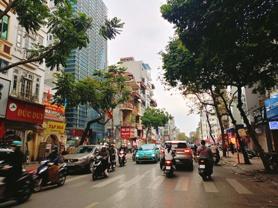 Bán nhà NGỌC LÂM 7 tỉ THANG MÁY view hồ nhà đẹp bán nhanh 1