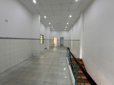Chính chủ cần cho thuê Nhà 2 tầng 3 mặt tiền hẻm xe tải 1 sẹc cách Hương Lộ 2 khoảng 50m 5