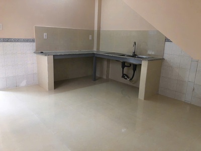 Chính chủ cần cho thuê Nhà 2 tầng 3 mặt tiền hẻm xe tải 1 sẹc cách Hương Lộ 2 khoảng 50m 1