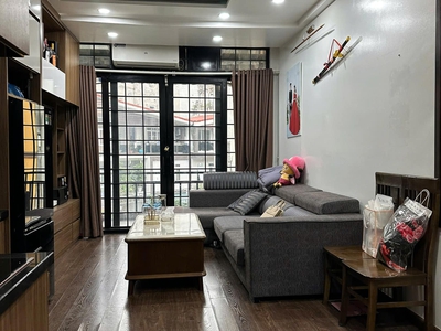 Bán nhà mặt phố dương quảng hàm 19/27m2 x 4 tầng, mặt phố vừa ở kết hợp kinh doanh mọi loại hình, 0