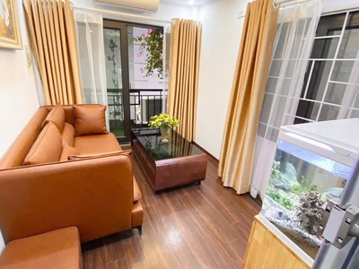Bán nhà ngõ 5 hoàng quốc việt 12/15m2 x 5 tầng, nhà mới kính koong full nội thất, khách mua về sẵn 0