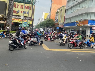 Bán nhanh góc 2 mặt tiền đường 3 tháng 2 p10 quận 10. 1