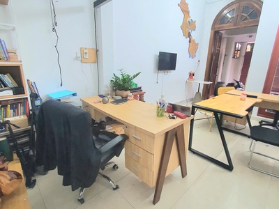 Cho thuê mặt bằng trệt làm văn phòng/logistics/shop online giá 12tr 3