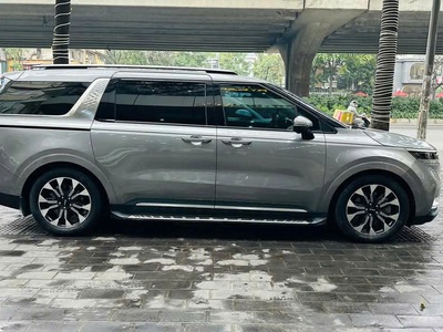 Kia Carnival Signature 2.2D 2022 5