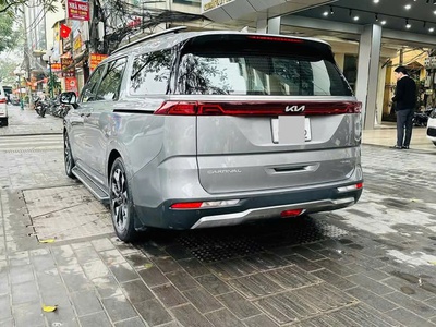 Kia Carnival Signature 2.2D 2022 6