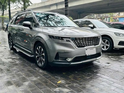 Kia Carnival Signature 2.2D 2022 10