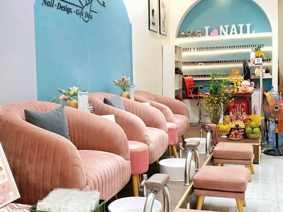 Sang tiệm nails   gội đầu cực đẹp ngay quận phú nhuận 1